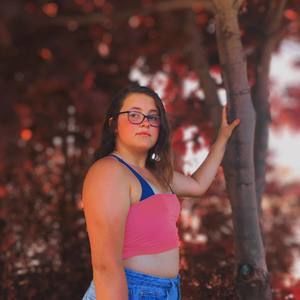 Meet your Posher, Alicia